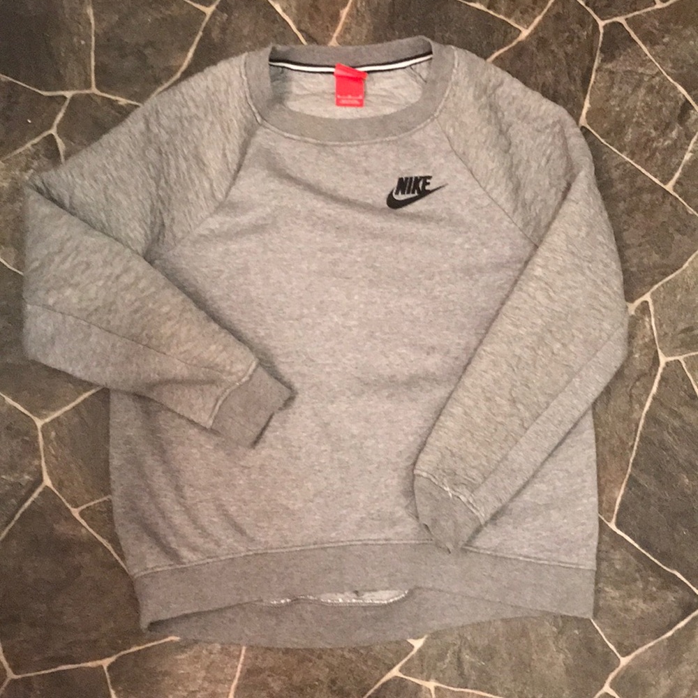 Nike pullover ✔️